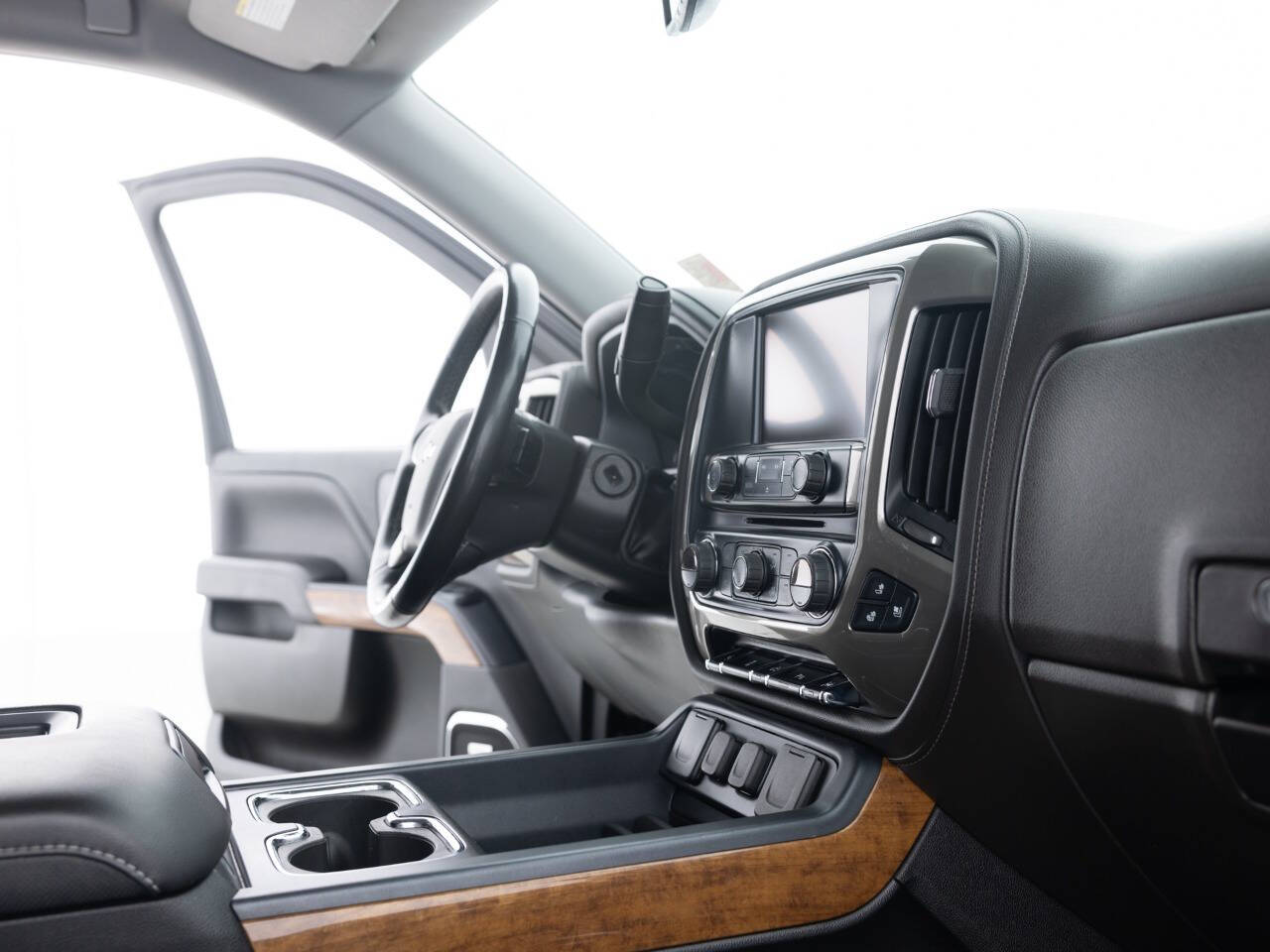 Used Car 2018 Chevrolet Silverado 1500  High Country 4x4 4dr Crew Cab 5.8 Ft. Sb For Sale Under $35,000 In Coal City, Illinois