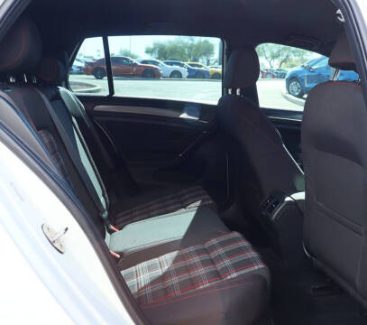 2019 Volkswagen Golf GTI S