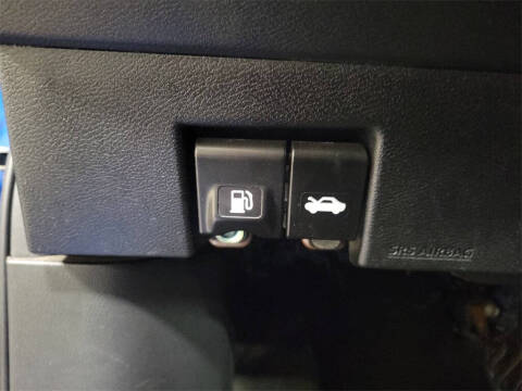 2023 Nissan Versa SV