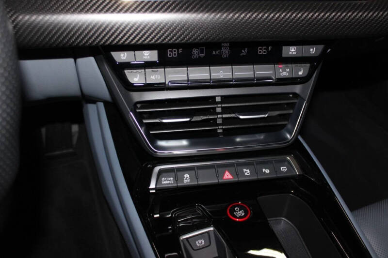 2023 Audi e-tron GT quattro Prestige