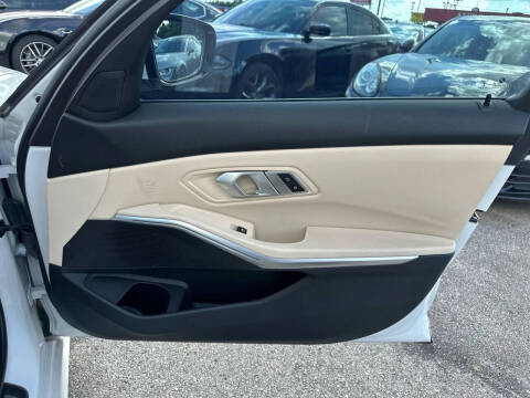 2022 BMW 3 Series 330e