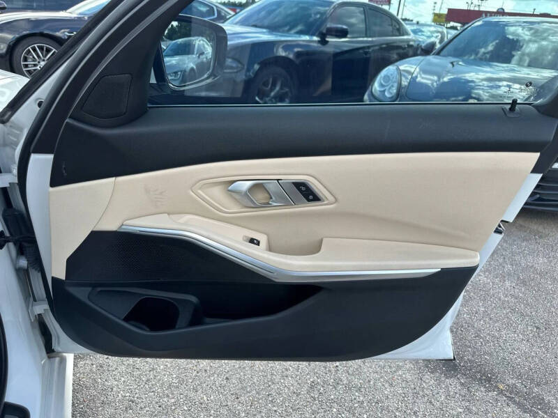 2022 BMW 3 Series 330e