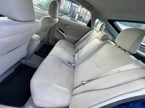 2011 Toyota Prius Two
