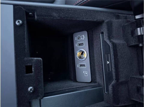 2017 Jaguar F-TYPE R