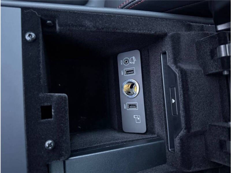 2017 Jaguar F-TYPE R