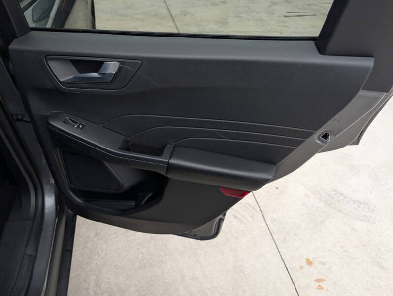 2023 Ford Escape Hybrid ST-Line Select