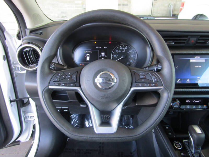 2021 Nissan Kicks SV