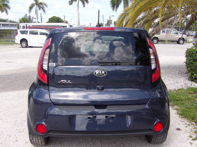 2016 Kia Soul +