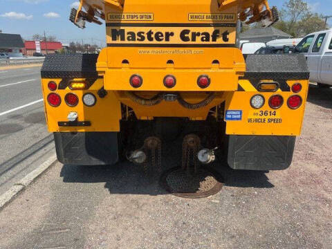 2015 Freightliner M2 106