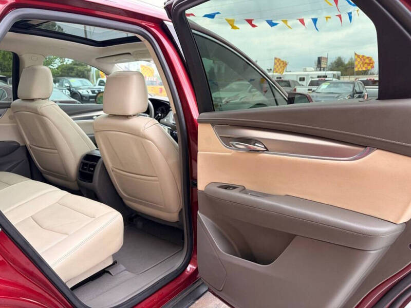 2017 Cadillac XT5 Luxury