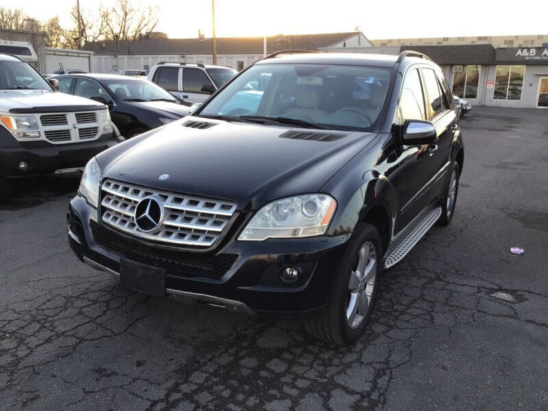 2009 Mercedes-Benz M-Class for sale at A & B Auto in Lakewood CO