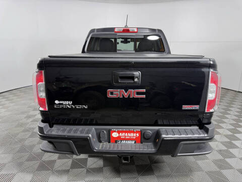 2017 GMC Canyon SLE