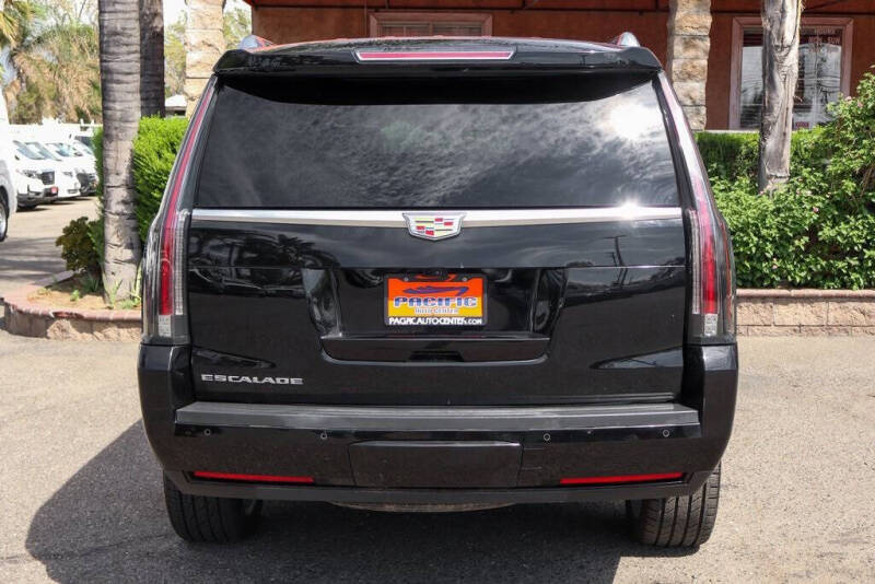 2019 Cadillac Escalade Platinum