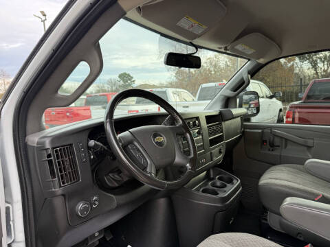 2020 Chevrolet Express 2500