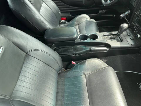 2004 Ford Thunderbird Deluxe