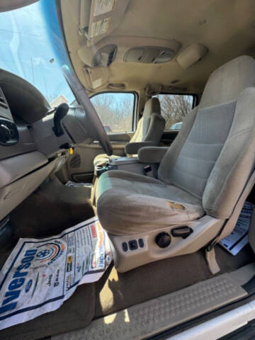 2004 Ford Excursion XLT