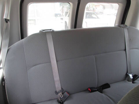 2010 Ford E-Series E-350 SD XLT