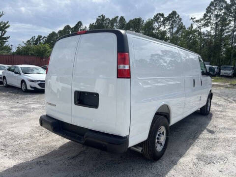 2025 Chevrolet Express 2500