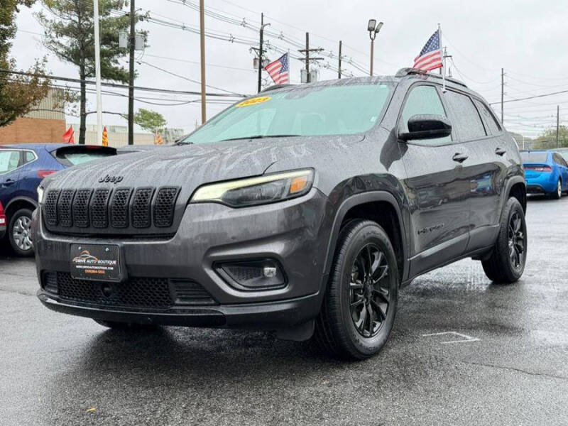 2023 Jeep Cherokee Altitude Lux