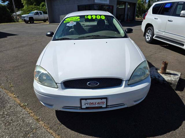 2004 Ford Taurus SE
