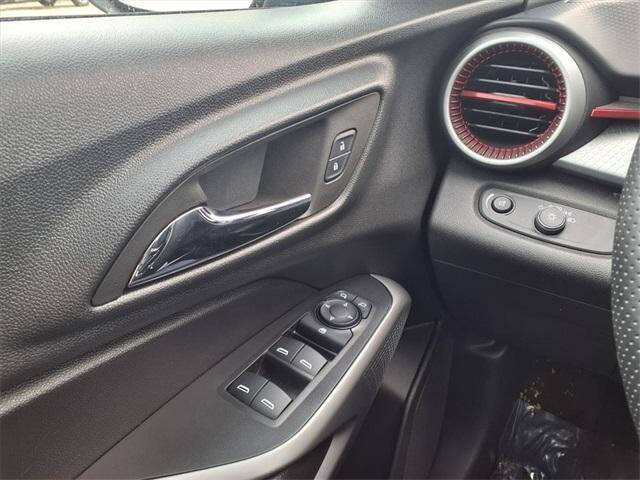 2024 Chevrolet Trax RS