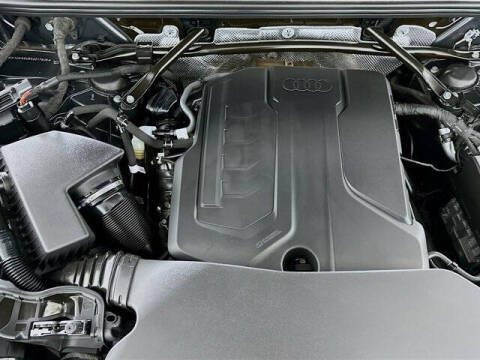 2025 Audi Q5 quattro Premium Plus TFSI