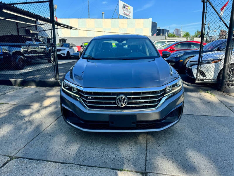 2020 Volkswagen Passat R-Line