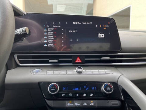 2024 Hyundai Elantra Hybrid Blue