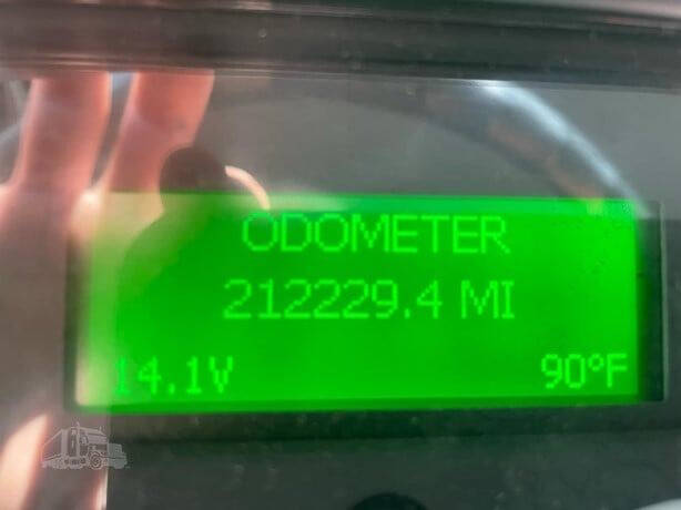 2017 Freightliner Business class M2