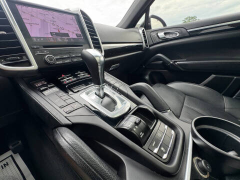 2017 Porsche Cayenne