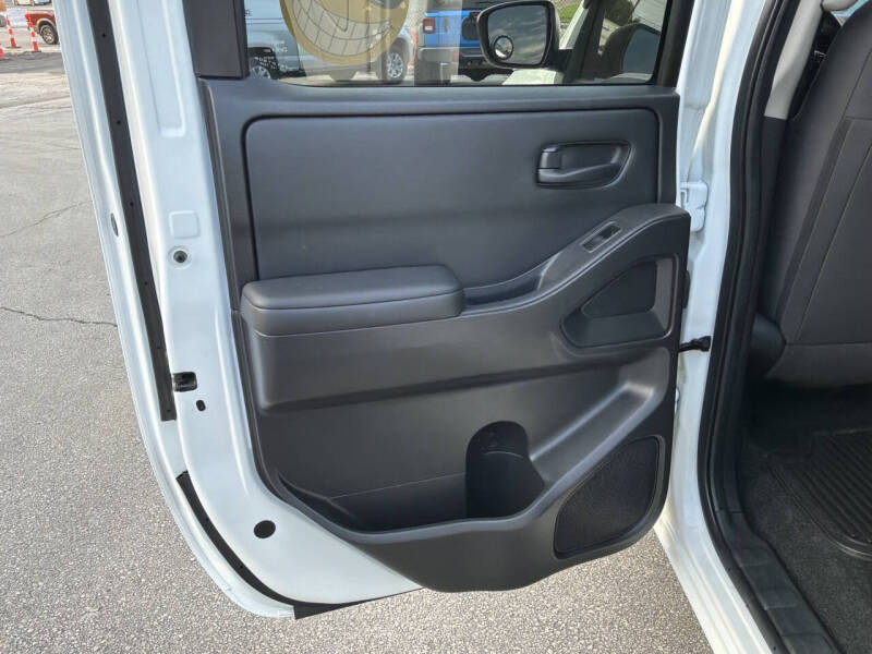 2022 Nissan Frontier S