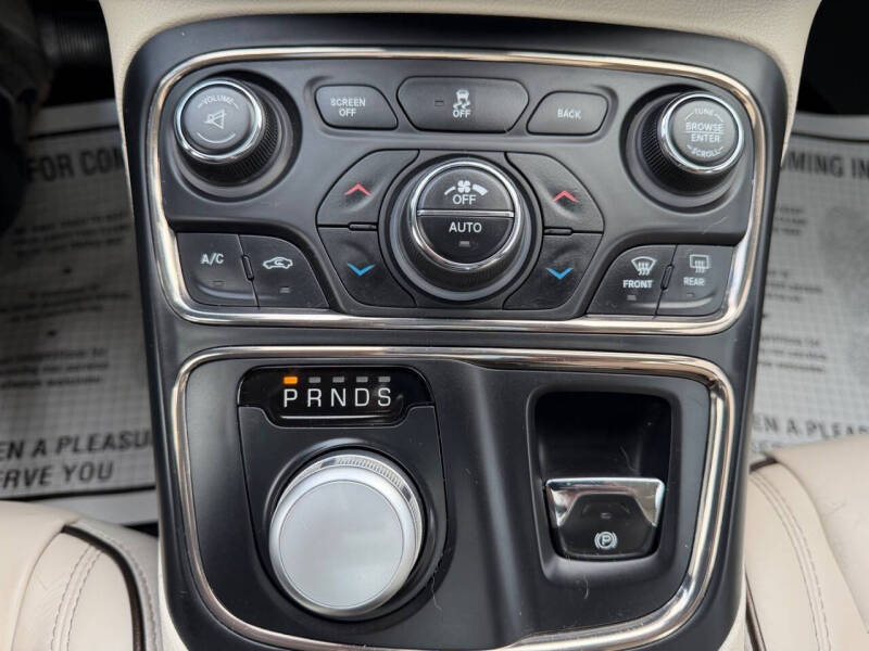 2015 Chrysler 200 C