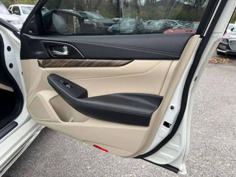 2018 Nissan Maxima Platinum