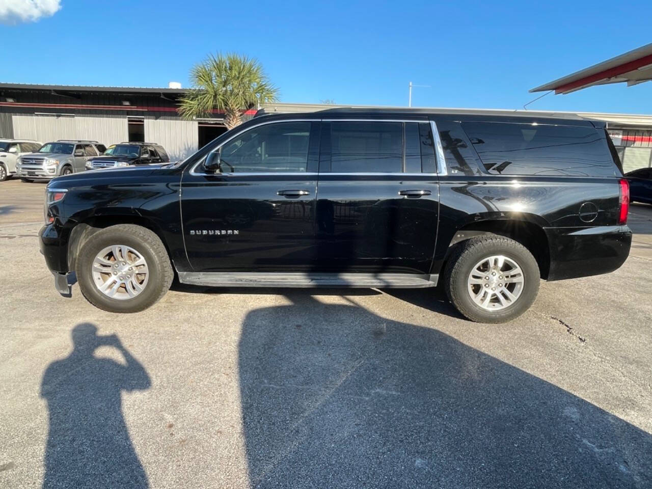 2018 Chevrolet Suburban for sale at SMART CHOICE AUTO in Pasadena, TX