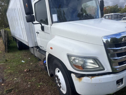 2013 Hino 338