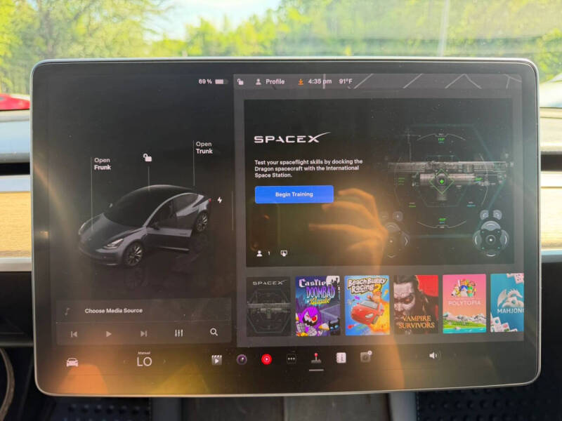 2022 Tesla Model 3 Long Range
