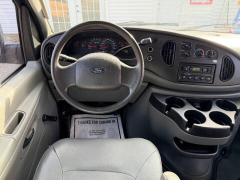 2008 Ford E-Series E-350 SD XLT