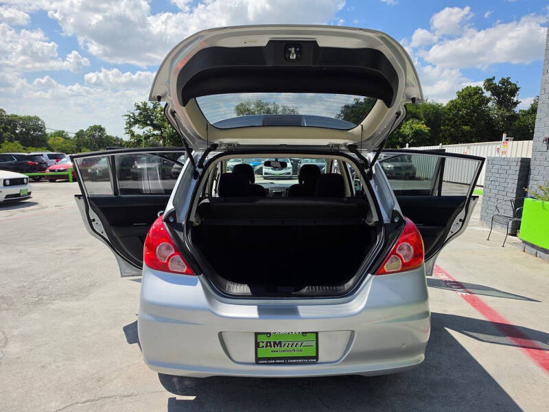 2012 Nissan Versa 1.8 S