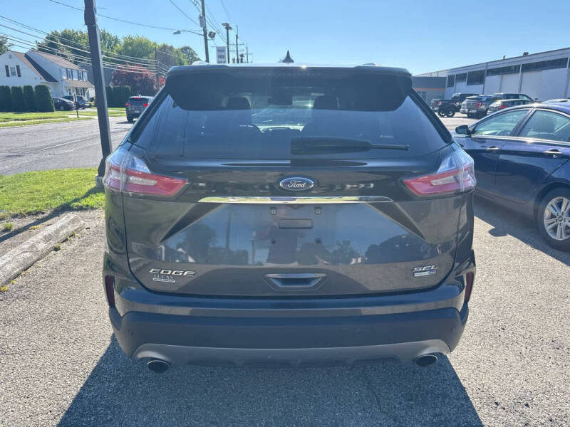 2020 Ford Edge SEL