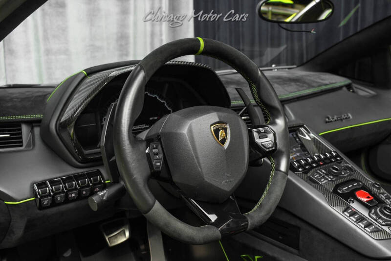 2016 Lamborghini Aventador LP 750-4 SV