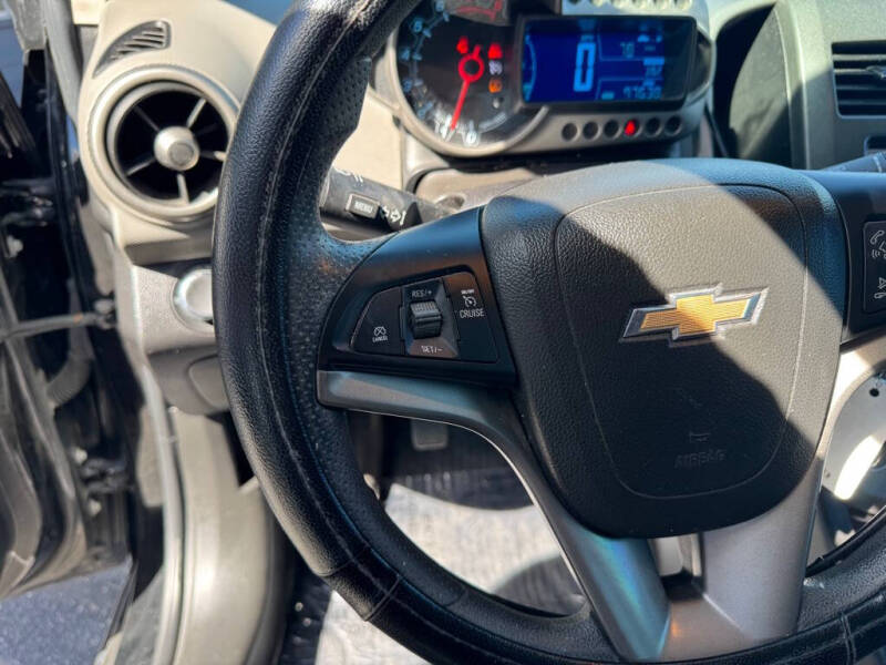 2016 Chevrolet Sonic LT Manual