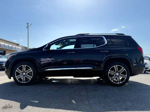 2017 GMC Acadia Denali