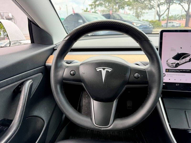 2020 Tesla Model 3 Standard Range Plus
