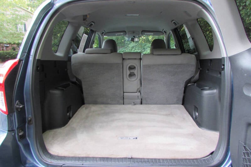 2010 Toyota RAV4 Base photo 18