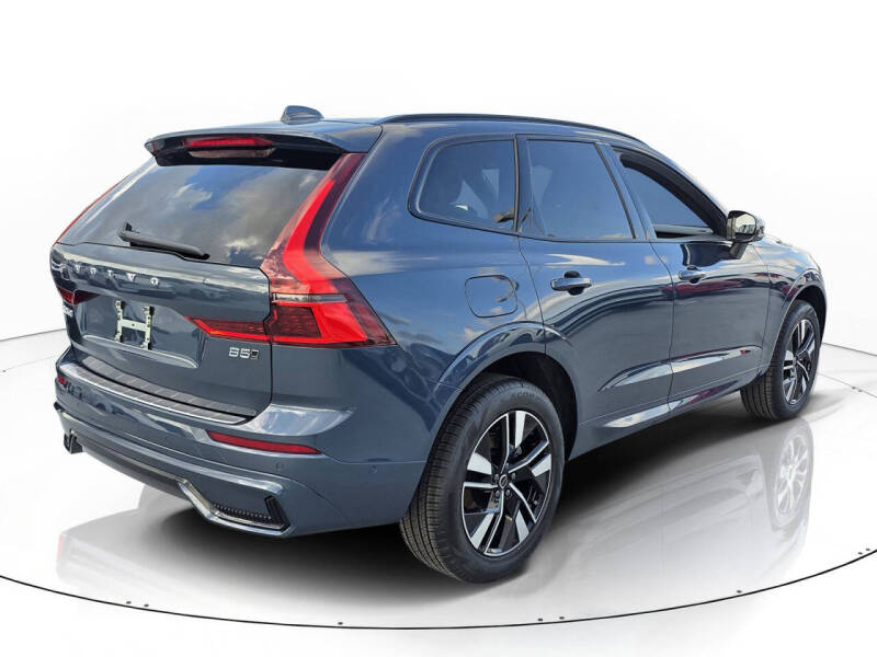 2026 Volvo XC60 B5 Plus