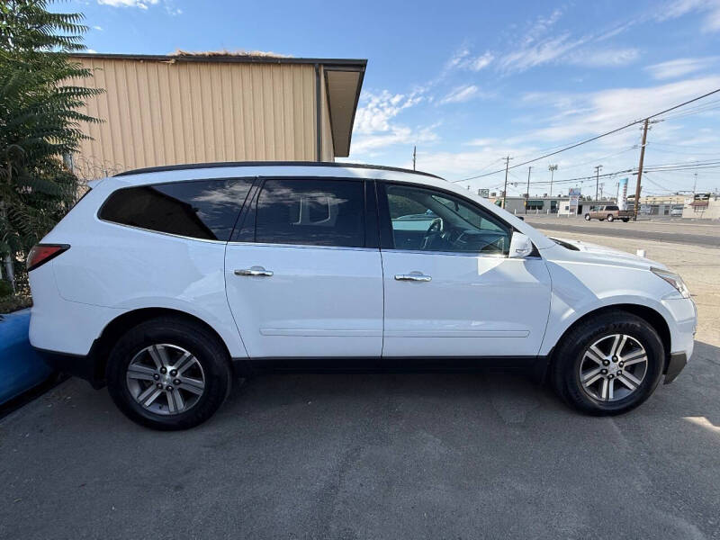 2017 Chevrolet Traverse LT