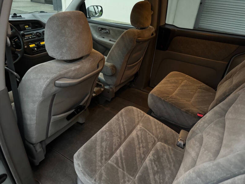 2004 Honda Odyssey EX w/DVD