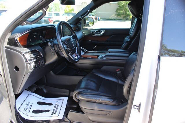2019 Lincoln Navigator L Select