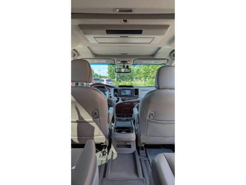 2014 Toyota Sienna Limited 7-Passenger