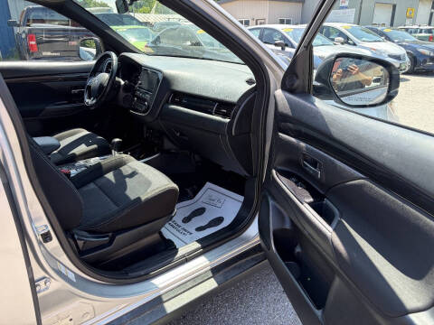 2018 Mitsubishi Outlander LE